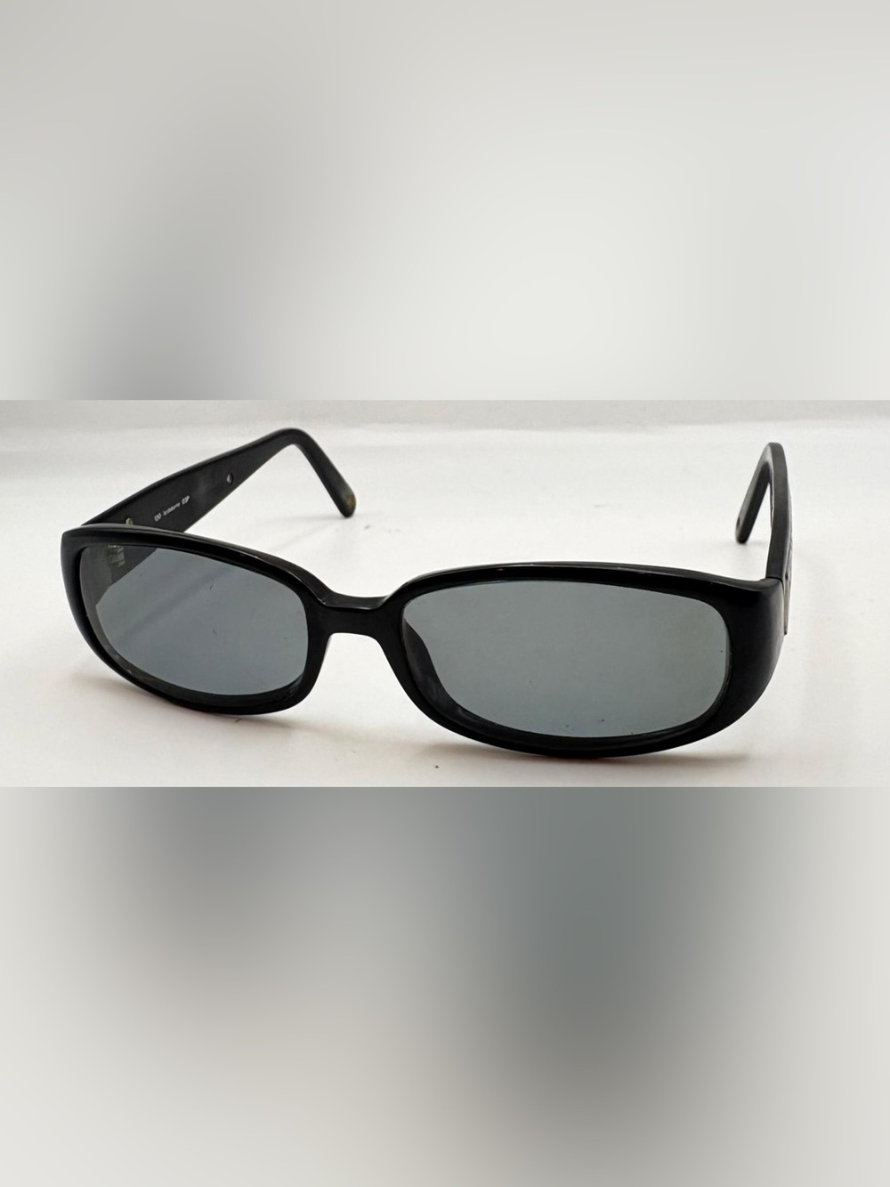 Liz Claiborne L509S Black Oval Sunglasses Frames Only - Picture 2 of 8